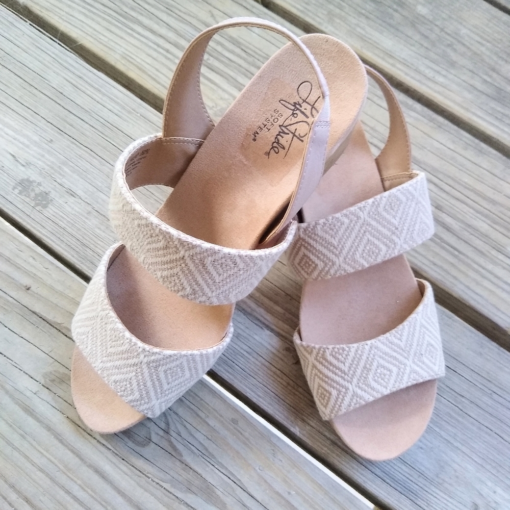 👠$25 SALE! LifeStride Wedge Sandals NWOT